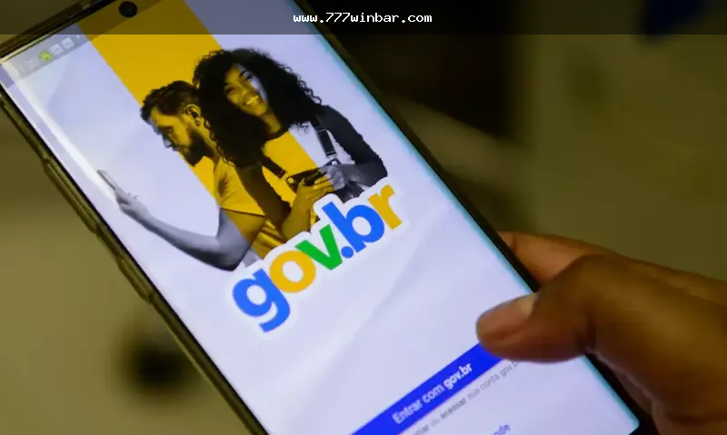 Placeholder: jogador acessando a conta pelo celular com foco em login seguro